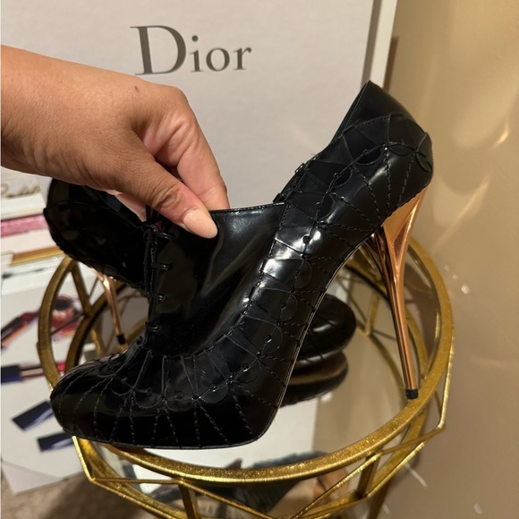 Christian Dior leather mules w/box - Picture 6 of 8